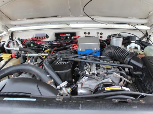 Used 2001 Jeep Cherokee Sport image 22