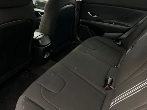 Certified 2024 Hyundai Elantra SEL image 4