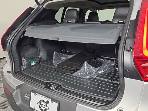 Certified 2024 Volvo XC40 B5 Plus w/ Protection Package Premier image 13