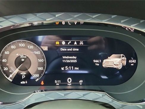 Used 2022 Bentley Bentayga Speed image 36