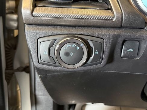 Used 2019 Ford Fusion S image 18