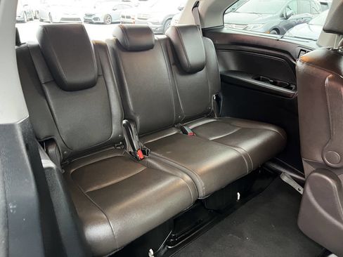 Used 2018 Honda Odyssey Touring image 9