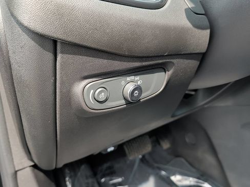 Used 2023 Chevrolet Equinox RS AWD/4WD image 20