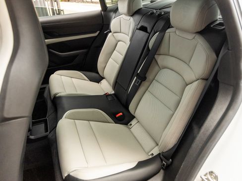 Certified 2021 Porsche Taycan RWD image 33