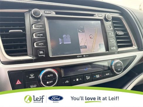 Used 2015 Toyota Highlander Limited Platinum image 24