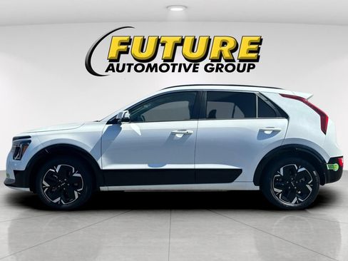 Certified 2023 Kia Niro Wind FWD image 7