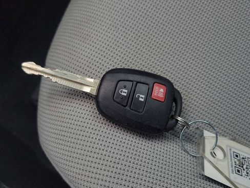 Certified 2023 Toyota Corolla Cross L FWD image 22