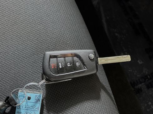 Used 2021 Toyota Corolla SE image 36