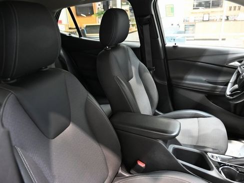 Used 2023 Buick Encore GX Select w/ Sport Touring Package image 8