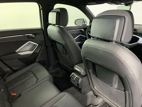 Used 2021 Audi Q3 2.0T Premium image 26