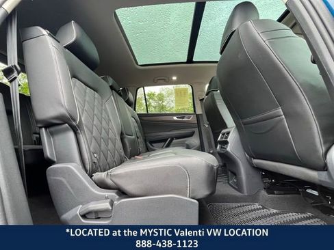 Certified 2025 Volkswagen Atlas SEL Premium R-Line image 24