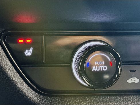 Used 2025 Honda HR-V Sport image 17