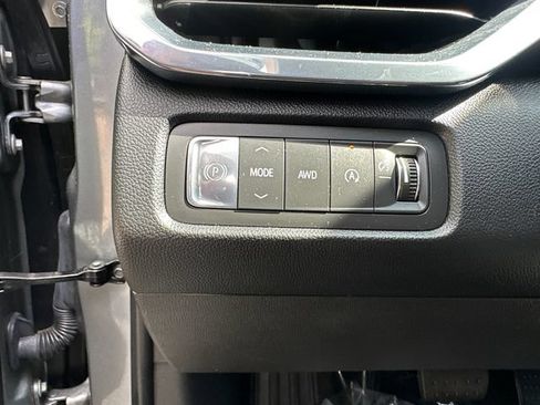 Used 2025 GMC Acadia Elevation AWD/4WD image 30