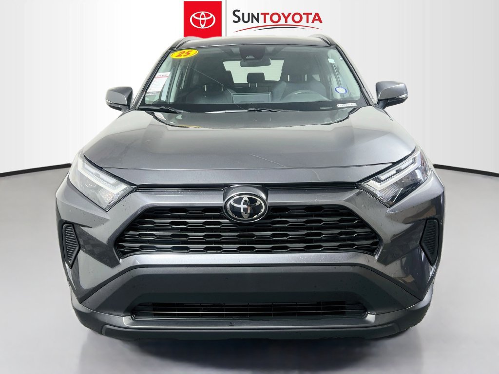 Used 2025 Toyota RAV4 XLE FWD image 10