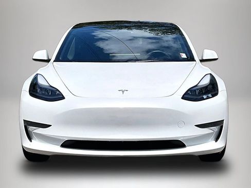 Used 2023 Tesla Model 3 Standard Range RWD image 3