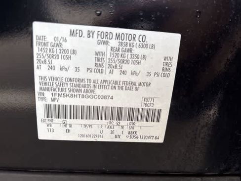 Used 2016 Ford Explorer Platinum image 25