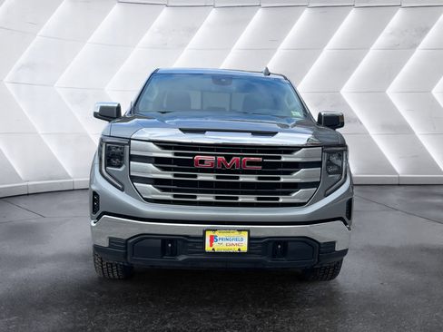 New 2026 GMC Sierra 1500 SLE image 9