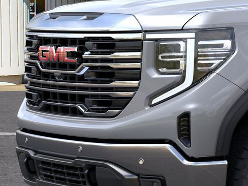 New 2026 GMC Sierra 1500 SLT AWD/4WD image 13