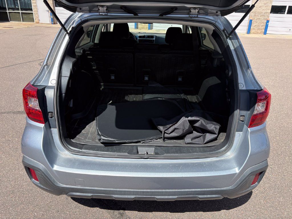 Used 2019 Subaru Outback 2.5i Premium AWD/4WD image 22