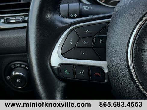 Used 2020 Jeep Compass Latitude AWD/4WD image 19