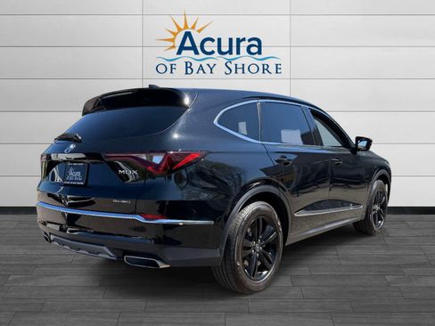 Used 2025 Acura MDX SH-AWD image 4