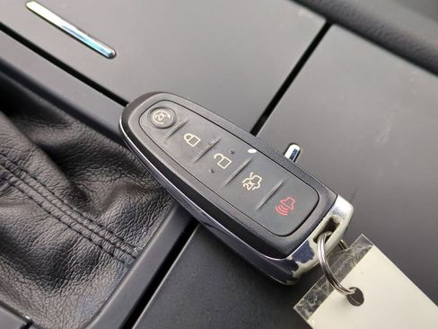 Used 2014 Ford Taurus Limited image 37