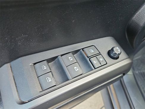 Used 2021 Toyota Tacoma TRD Off-Road image 17