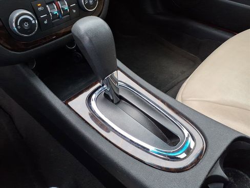 Used 2015 Chevrolet Impala LTZ image 16