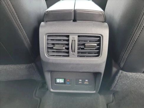 Used 2023 Nissan Rogue SL w/ SL Premium Package FWD image 14
