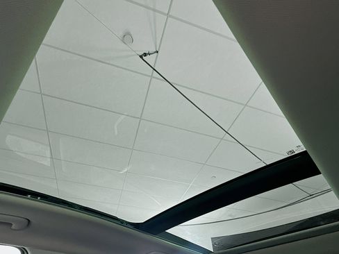 Used 2024 Hyundai Tucson Limited image 25