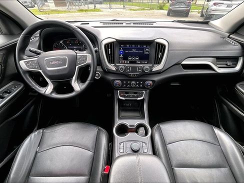 Used 2024 GMC Terrain SLT AWD/4WD image 18