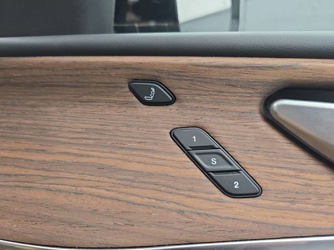 Used 2022 Jeep Grand Cherokee Summit w/ Advanced Protech Group IV image 43