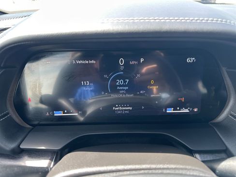 Used 2024 Jeep Grand Cherokee L Overland w/ Advanced Protech Group III image 2