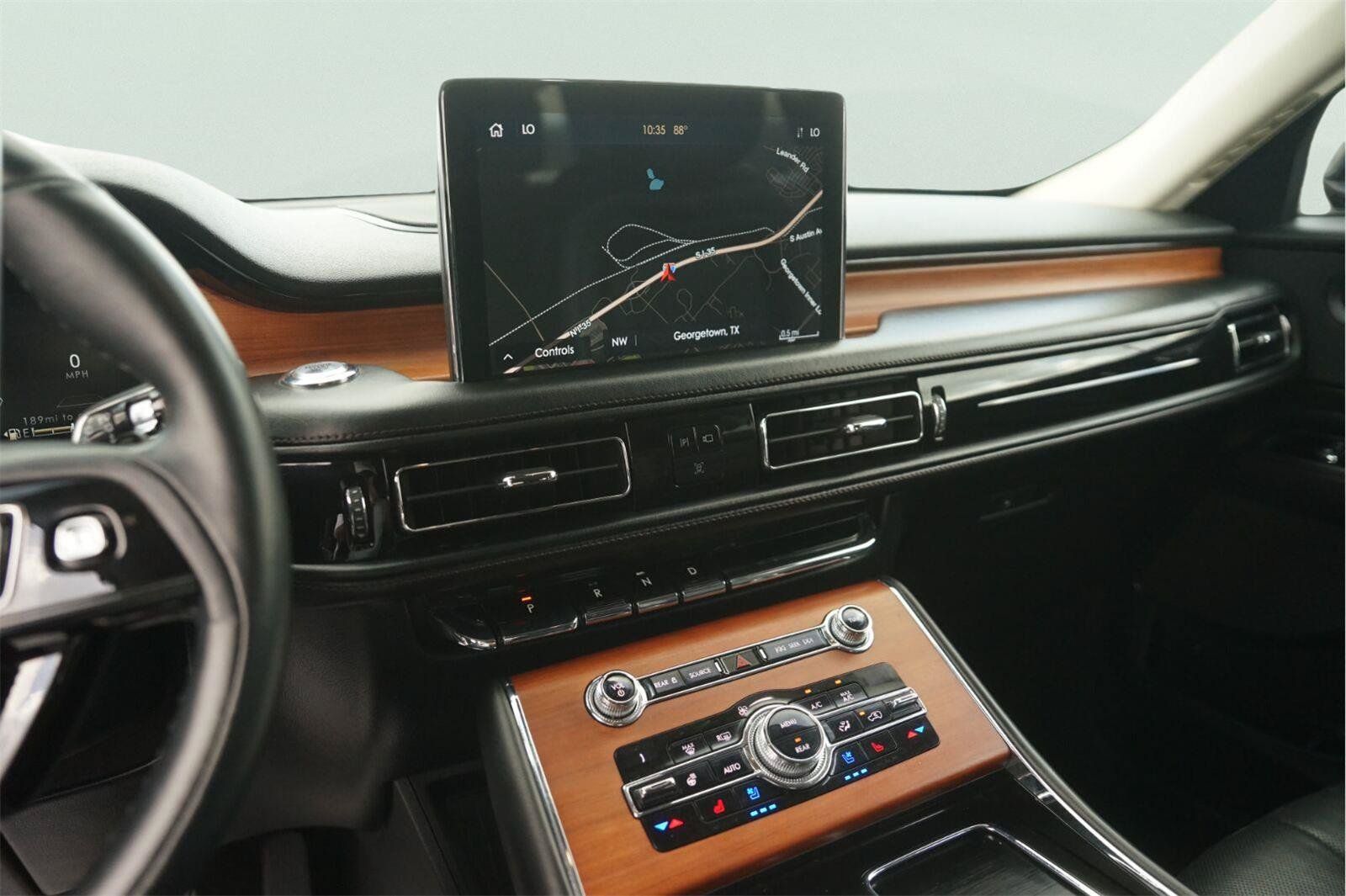 Used 2020 Lincoln Aviator Reserve w/ Equipment Group 201A RWD image 29