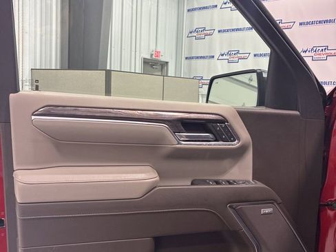 Used 2024 Chevrolet Silverado 1500 LTZ w/ Technology Package image 19