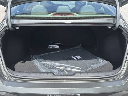 New 2026 Hyundai Elantra Sport FWD image 18