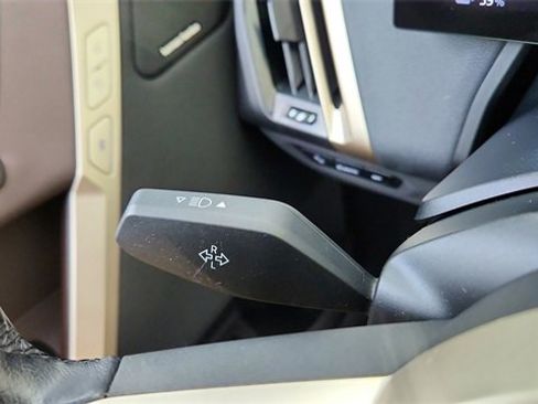 Used 2022 BMW iX xDrive50 w/ Premium Package image 41