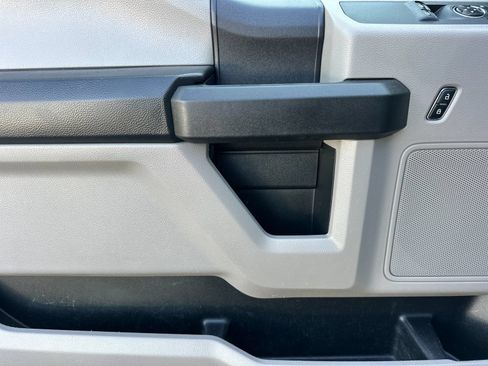 Used 2019 Ford F250 XL w/ Power Equipment Group RWD image 10