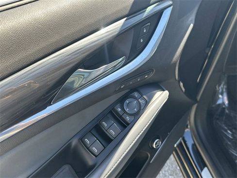 Used 2018 Buick Enclave Premium w/ Experience Buick Package image 15