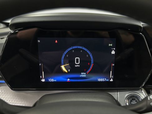 Used 2024 Chevrolet Trax LT FWD image 22