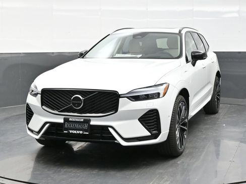 New 2026 Volvo XC60 T8 Ultra w/ Climate Package PRO AWD/4WD image 2