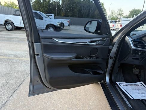 Used 2018 BMW X5 sDrive35i RWD image 8