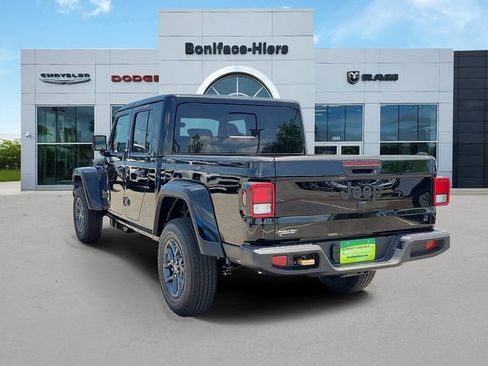 New 2026 Jeep Gladiator Mojave AWD/4WD image 3