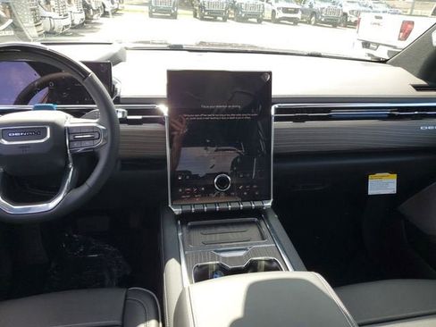 New 2025 GMC Sierra EV Denali image 15