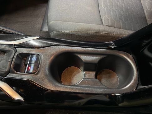 Used 2021 Toyota Corolla SE FWD image 40