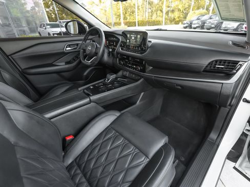 Used 2022 Nissan Rogue Platinum w/ Head-Up Display Package image 40