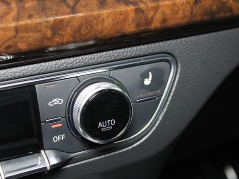 Used 2018 Audi Q5 2.0T Premium Plus w/ Premium Plus Package image 17