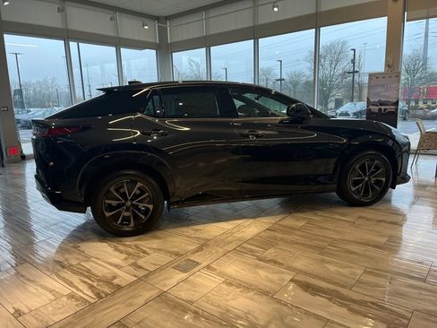 New 2026 Lexus RZ 450e AWD image 6