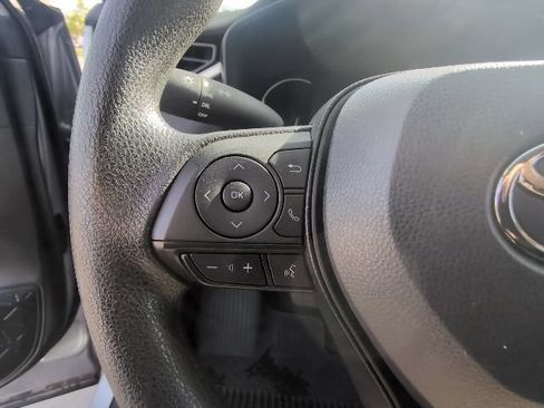 Used 2025 Toyota RAV4 LE AWD/4WD image 14