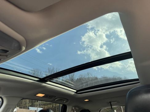 Used 2019 Subaru Ascent Limited w/ Popular Package #2 image 19